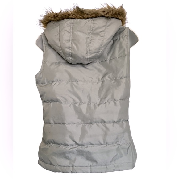 Talbots Light Gray Vest with removable Hood size P - Picture 2 of 9